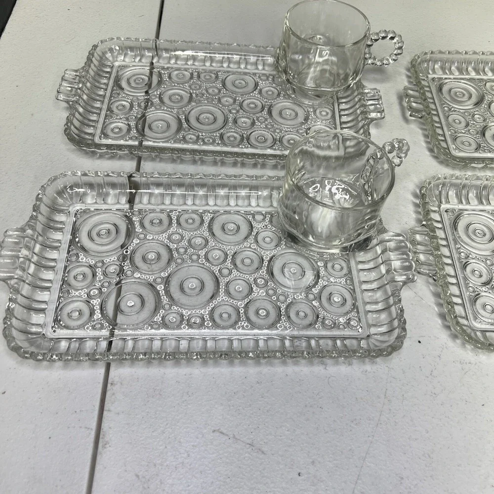 Vintage Set of a Hazel Atlas Clear Circle Bubbles Pattern Snack Tray + 4 glasses
